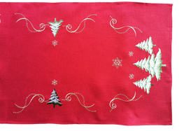 50x100 cm bieżnik świąteczny len czerwony + choinki (2202-22)
